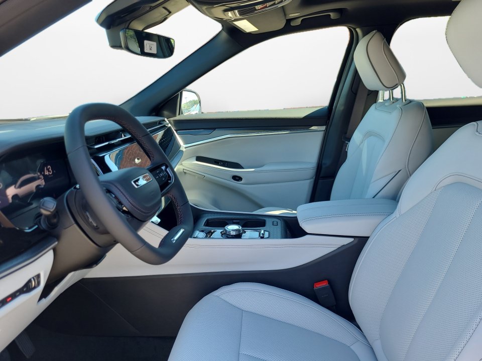 New 2025 Jeep Wagoneer S Limited AWD/4WD image 9