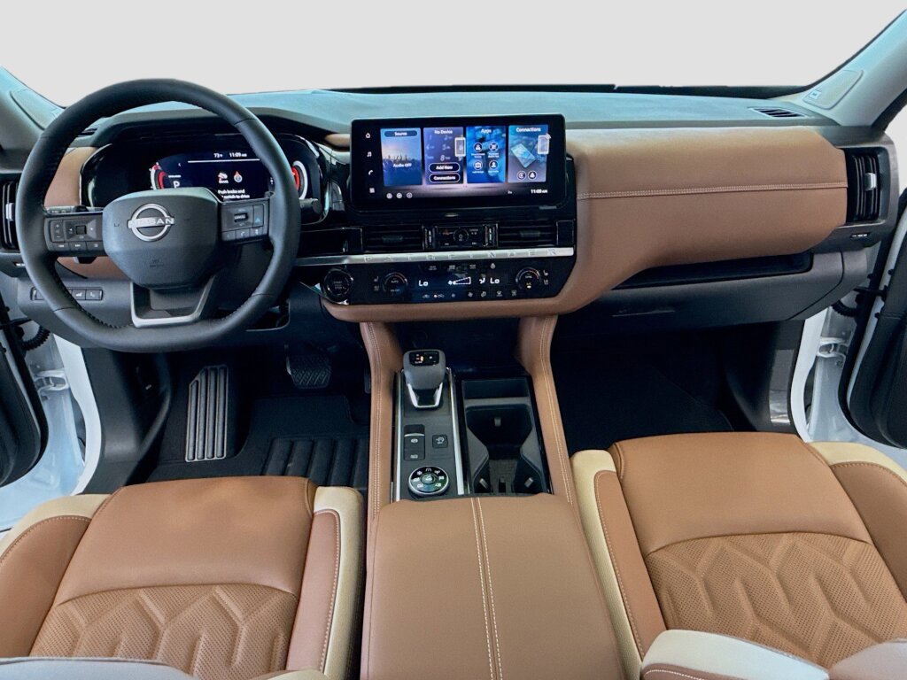 New 2026 Nissan Pathfinder Platinum AWD/4WD image 3