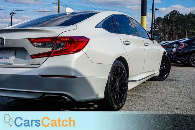 Used 2018 Honda Accord Touring image 6