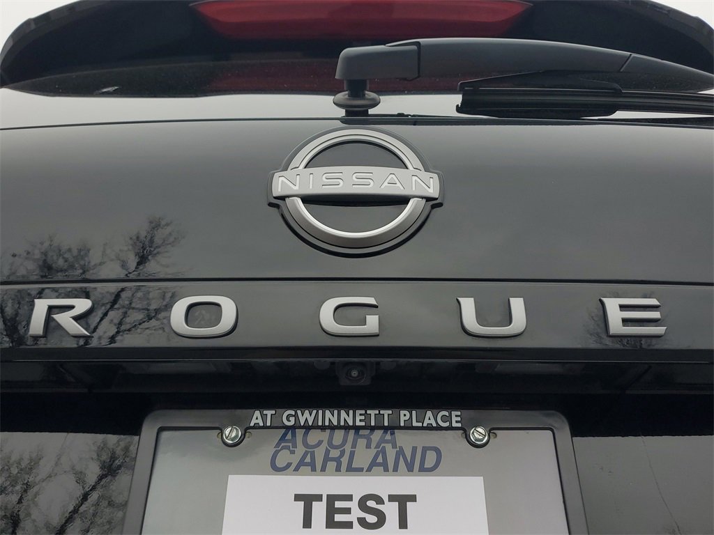 Used 2026 Nissan Rogue Platinum w/ Platinum Premium Package image 9