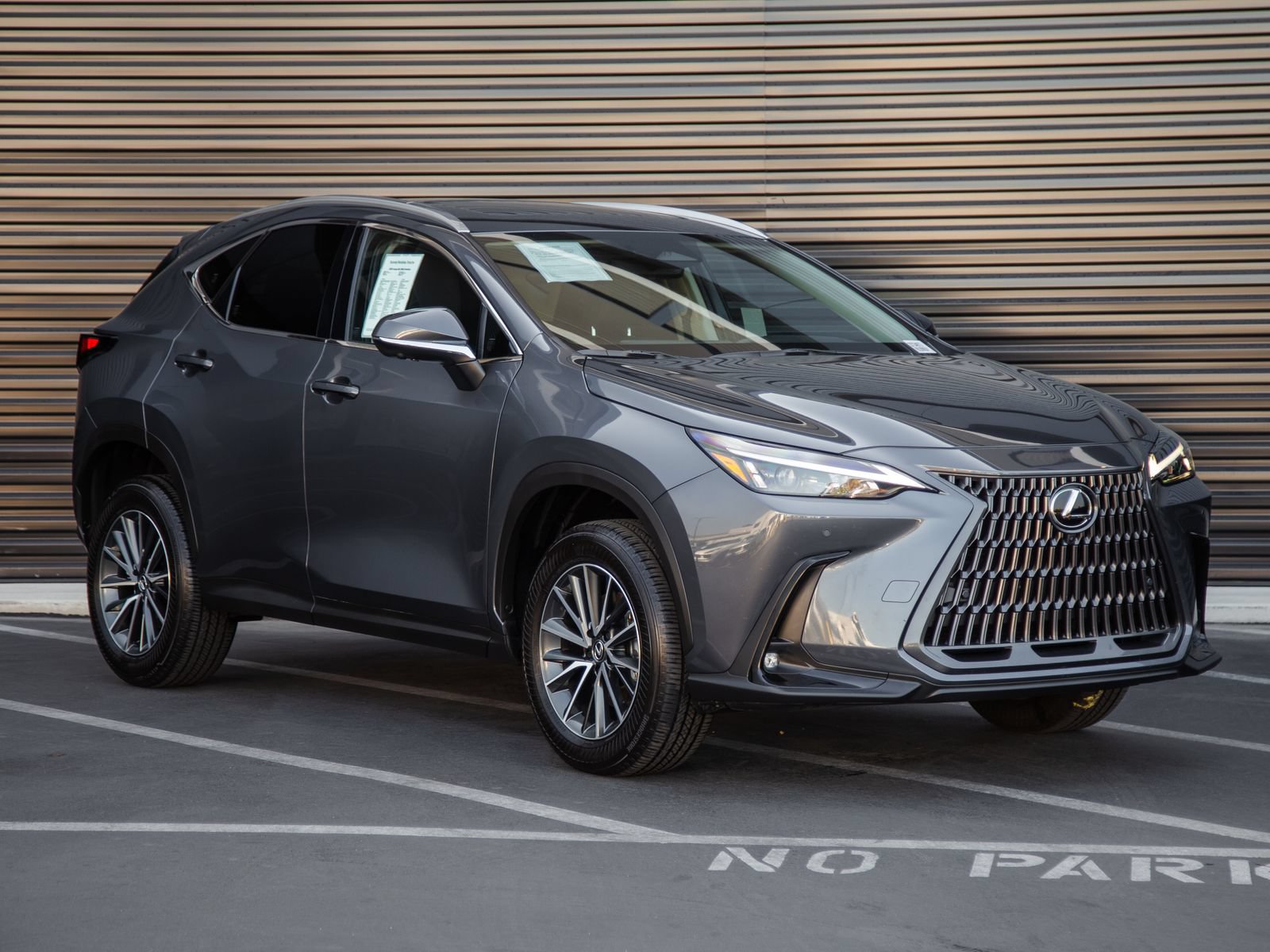 Used 2025 Lexus NX 350h AWD w/ Cold Area Package image 9