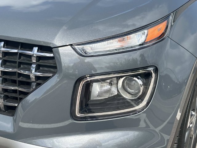 New 2026 Hyundai Venue SEL FWD image 9