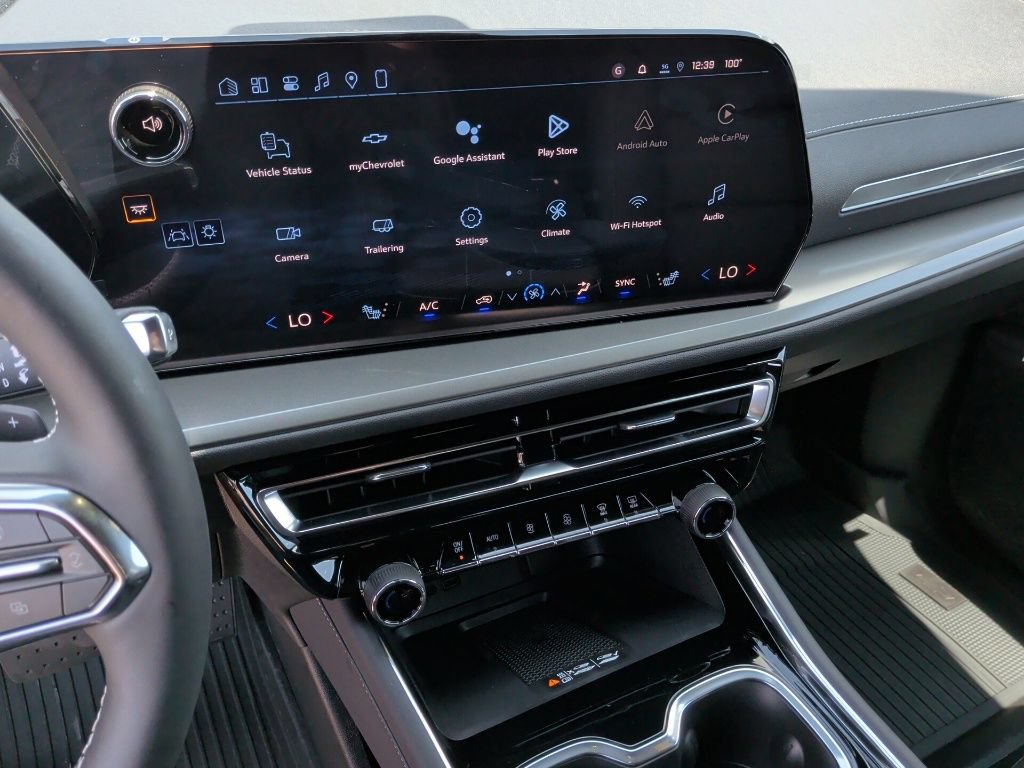 New 2026 Chevrolet Traverse LT w/ Midnight/Sport Edition FWD image 21
