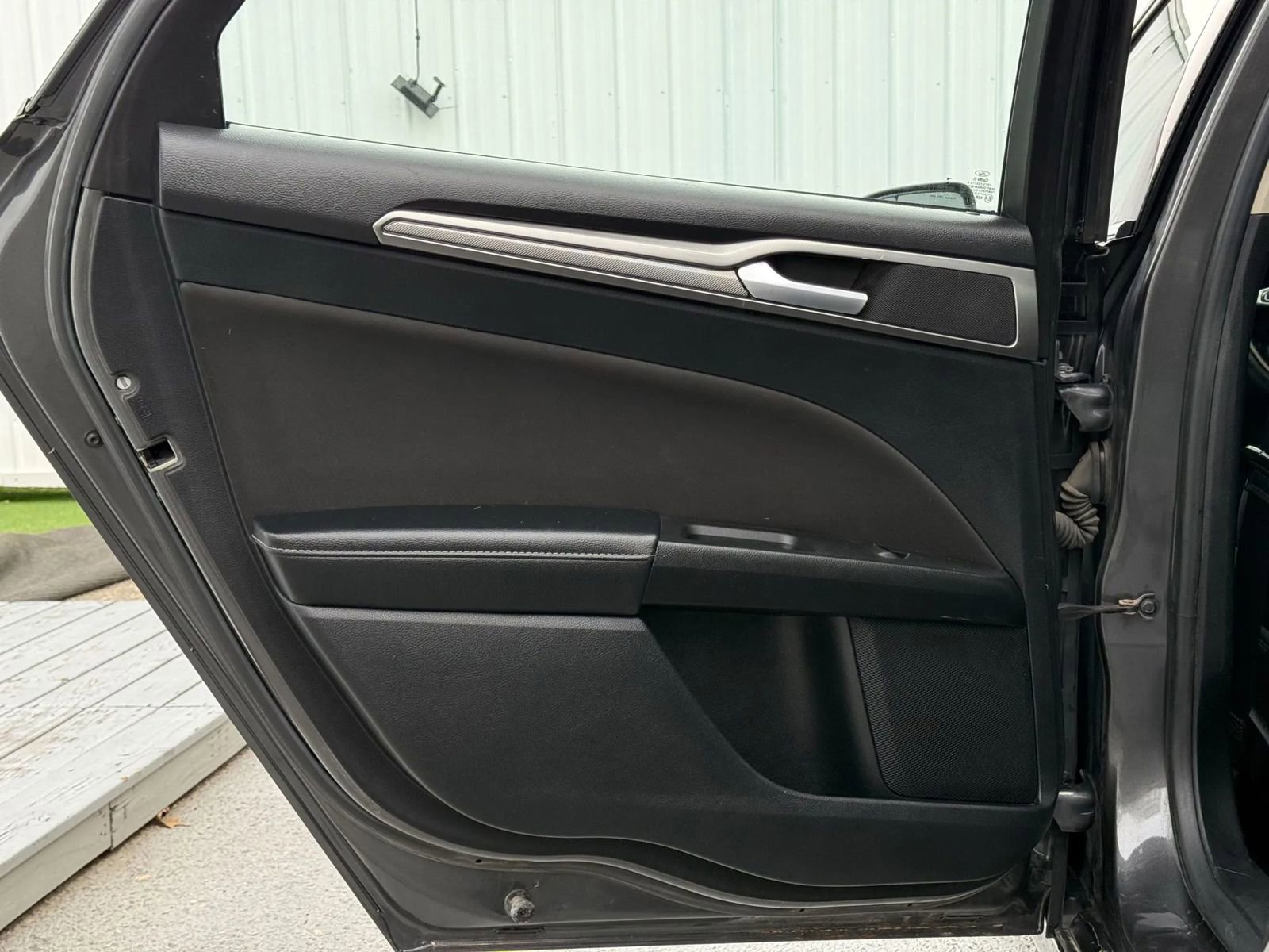 Used 2018 Ford Fusion SE w/ Fusion SE Technology Package image 13