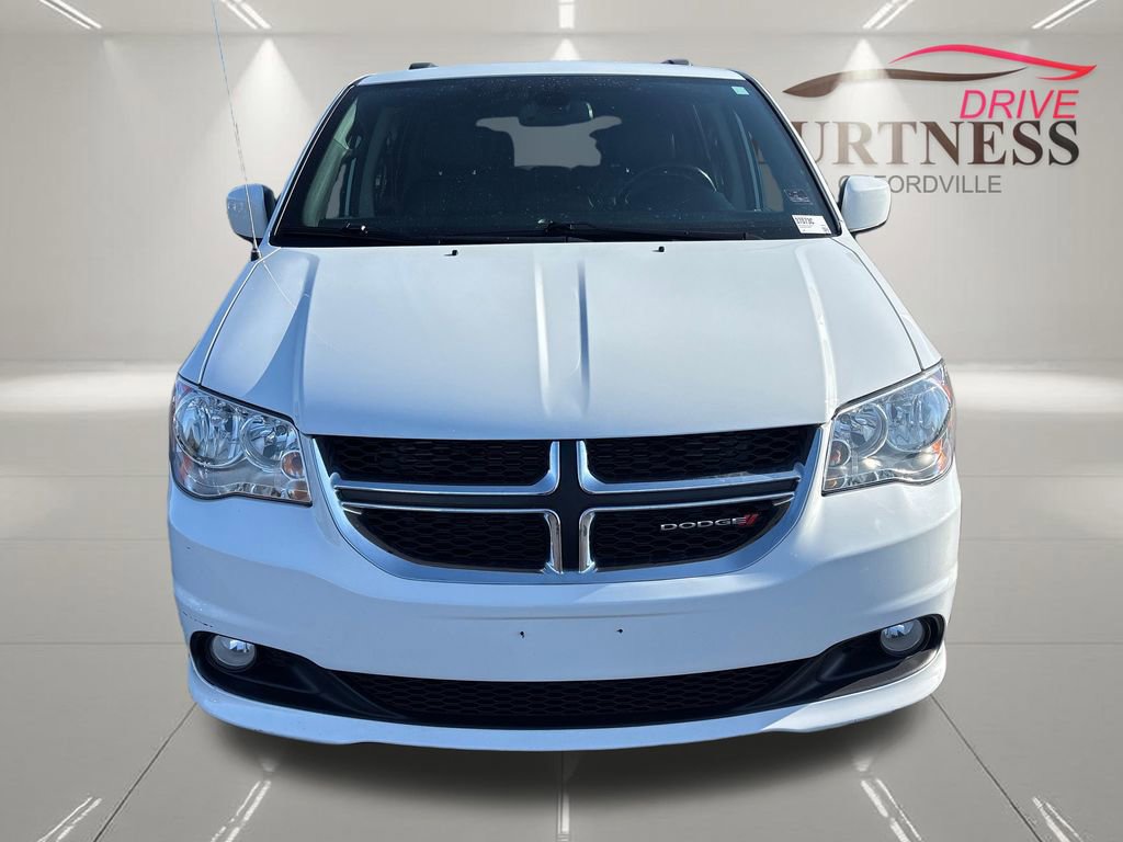 Used 2020 Dodge Grand Caravan SXT FWD image 3