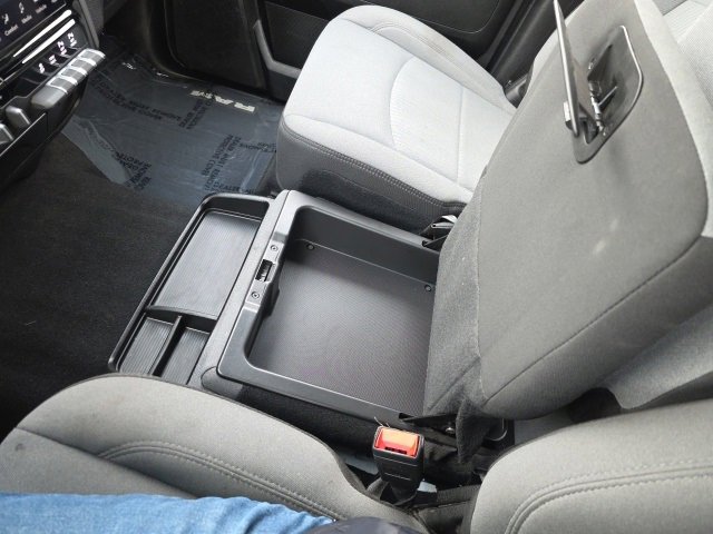 Used 2024 RAM 2500 Big Horn w/ Safety Group image 40