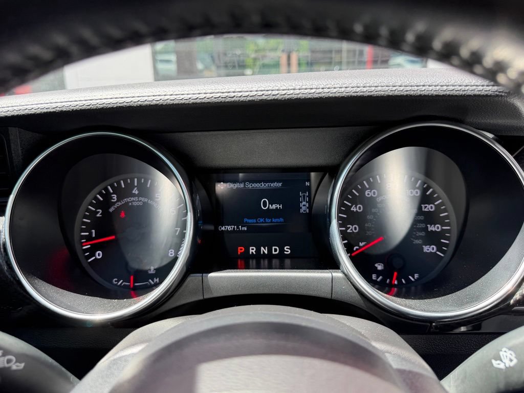 Used 2021 Ford Mustang GT Premium w/ Carbon Sport Interior Package RWD image 15