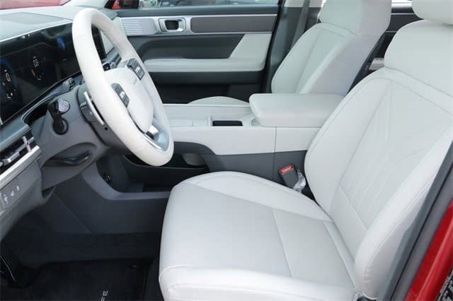 Certified 2025 Hyundai Santa Fe SEL image 10