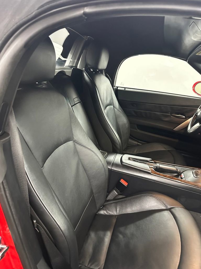 Used 2006 BMW Z4 3.0i RWD image 27