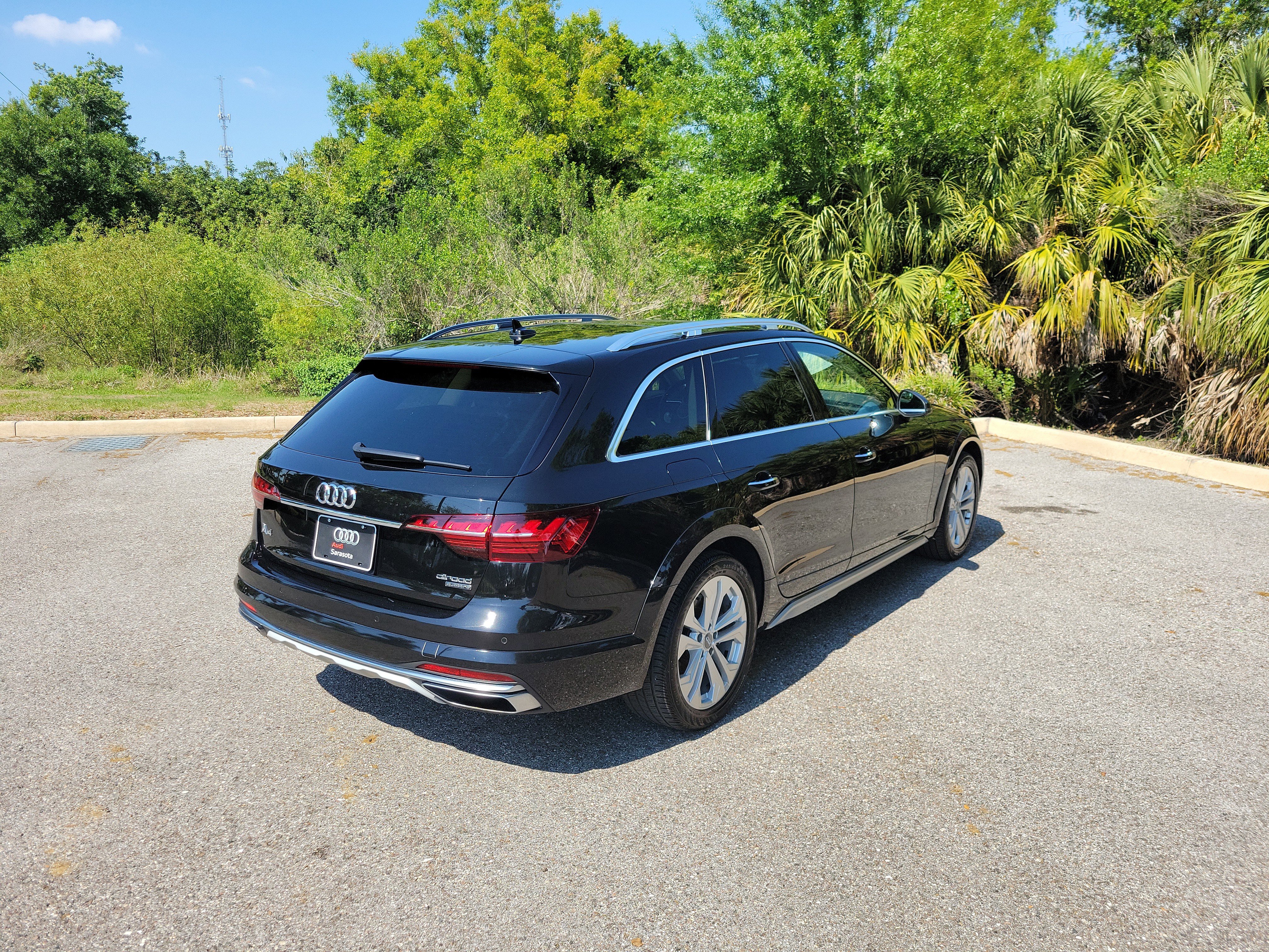 Used 2020 Audi A4 2.0T allroad Premium Plus w/ Premium Plus Package image 5