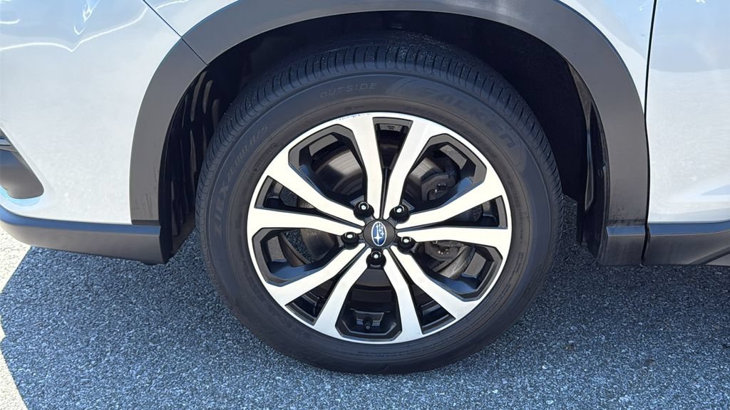Certified 2023 Subaru Forester Limited AWD/4WD image 8