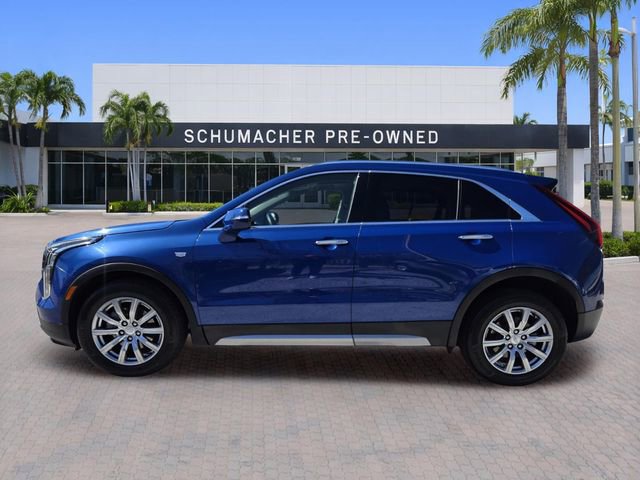 Used 2023 Cadillac XT4 Premium Luxury FWD image 3
