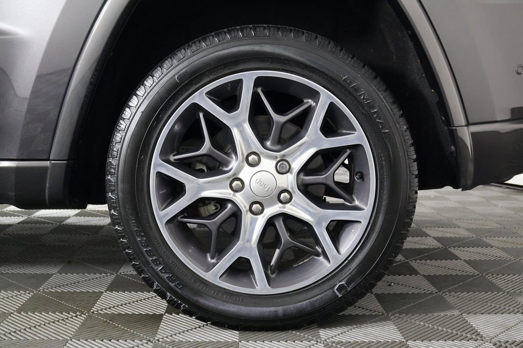 Used 2019 Jeep Grand Cherokee Overland image 16