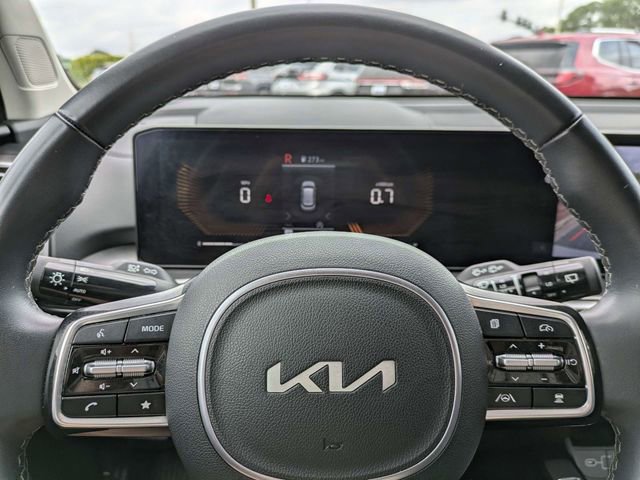 Used 2024 Kia Sorento S w/ Panoramic Sunroof Package image 33