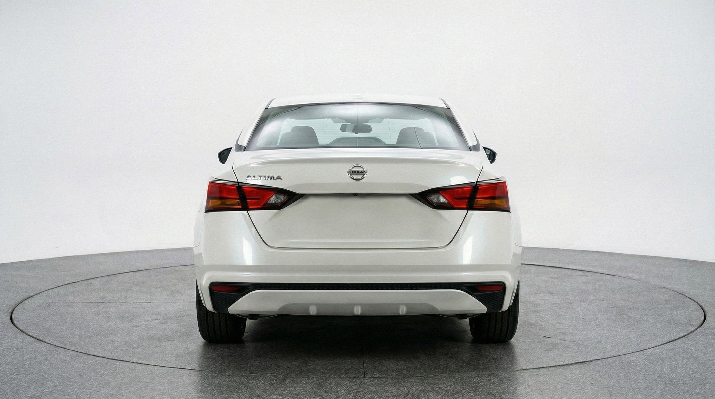 Used 2025 Nissan Altima 2.5 SV image 7