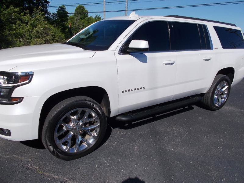Used 2018 Chevrolet Suburban LT AWD/4WD image 8