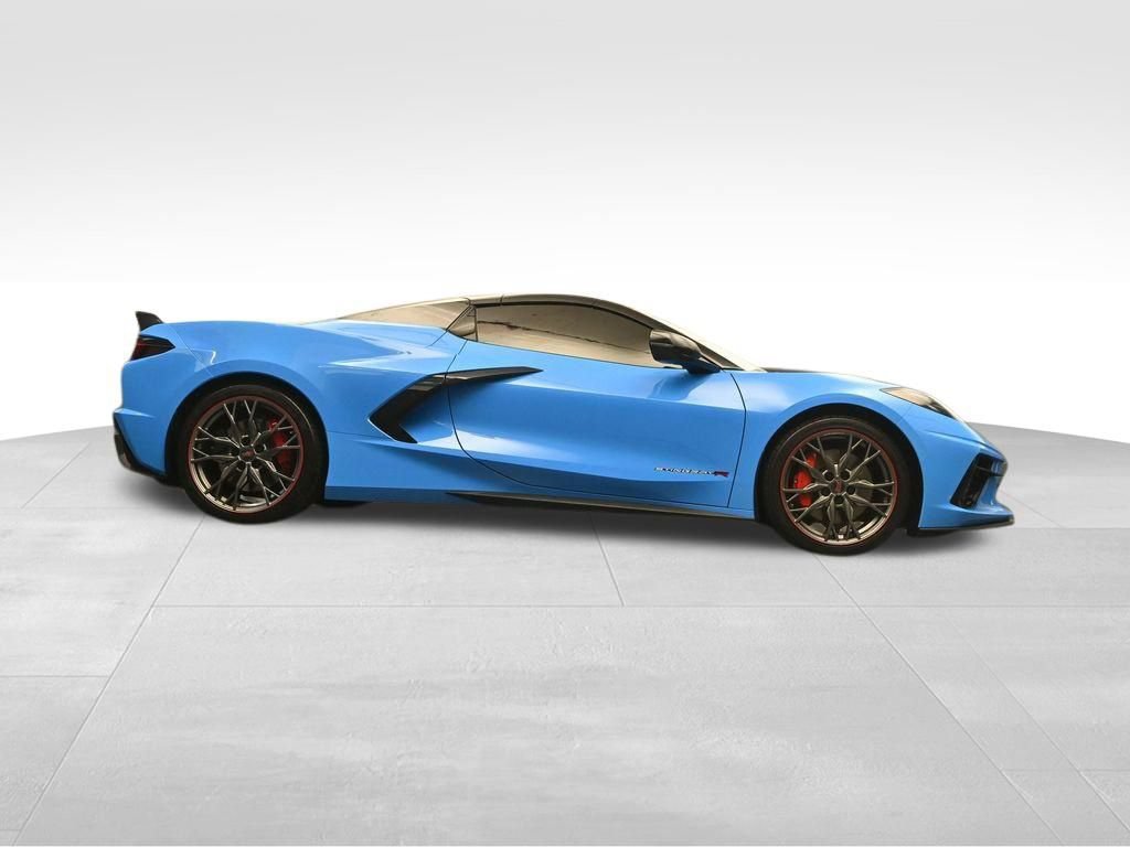 Used 2023 Chevrolet Corvette Stingray Premium Conv w/ Z51 Performance Package RWD image 29