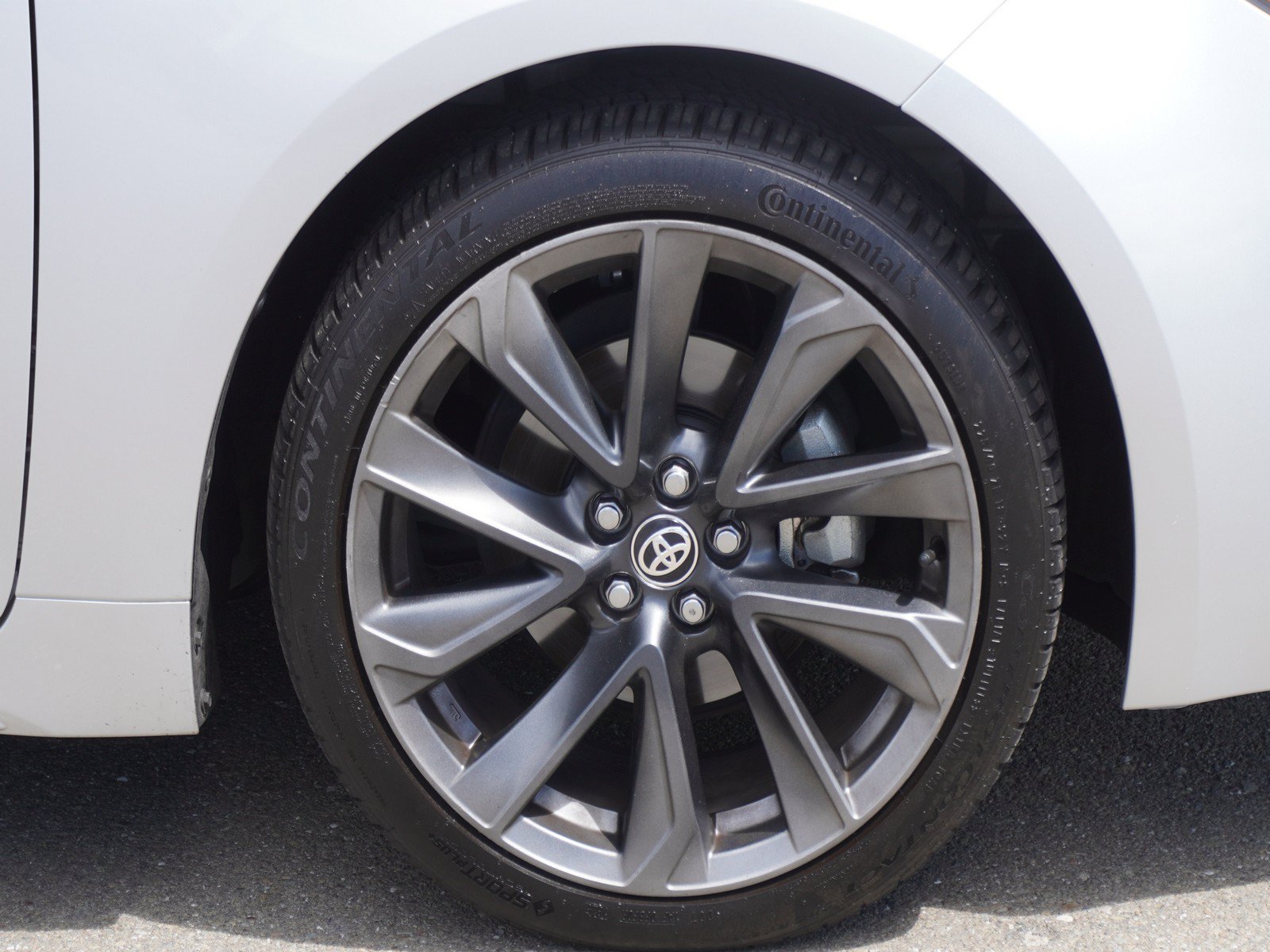 Used 2023 Toyota Corolla XSE FWD image 5