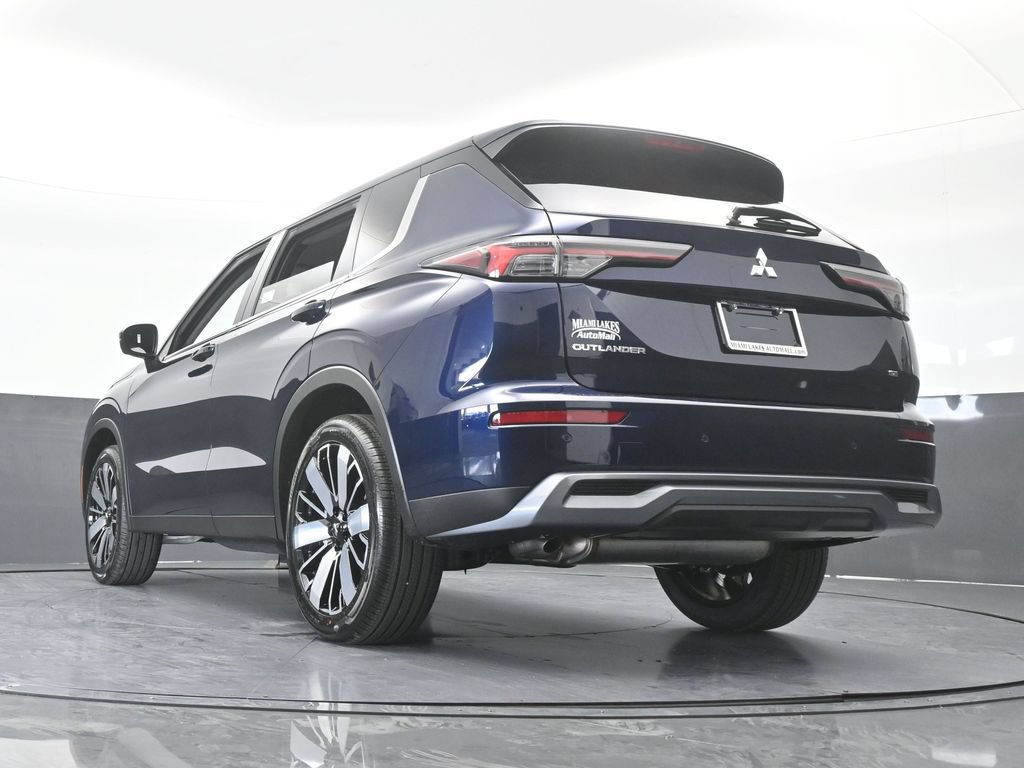 New 2026 Mitsubishi Outlander SE FWD image 61