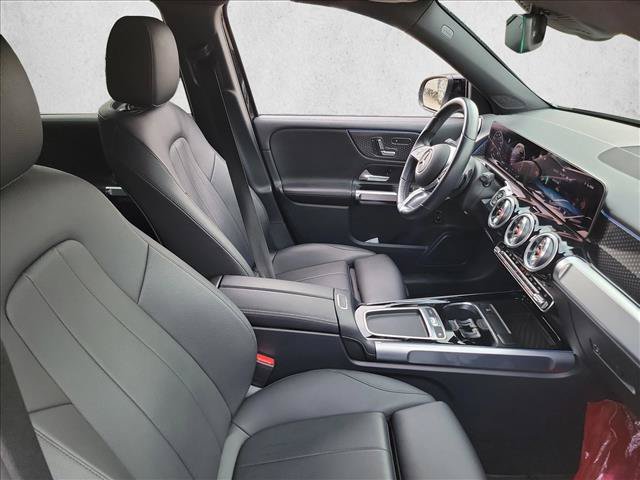 Used 2025 Mercedes-Benz GLB 250 image 15