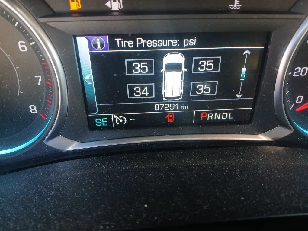 Used 2018 Chevrolet Traverse LT AWD/4WD image 16