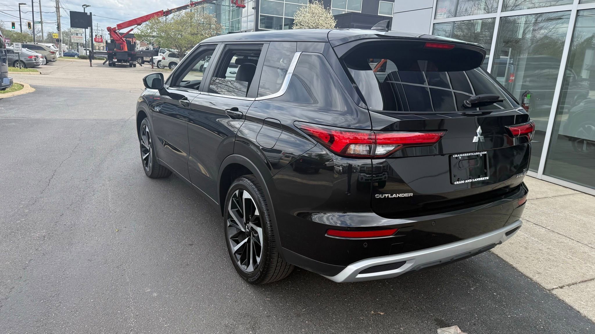 Used 2024 Mitsubishi Outlander SE image 9