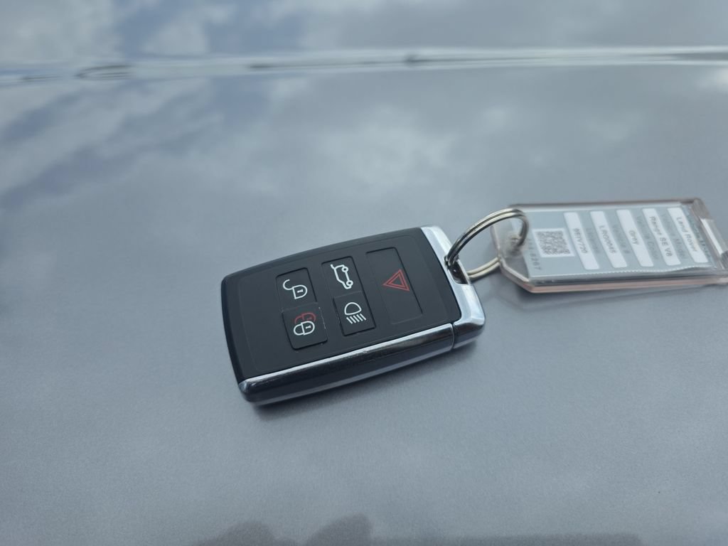 Used 2023 Land Rover Range Rover SE AWD/4WD image 27