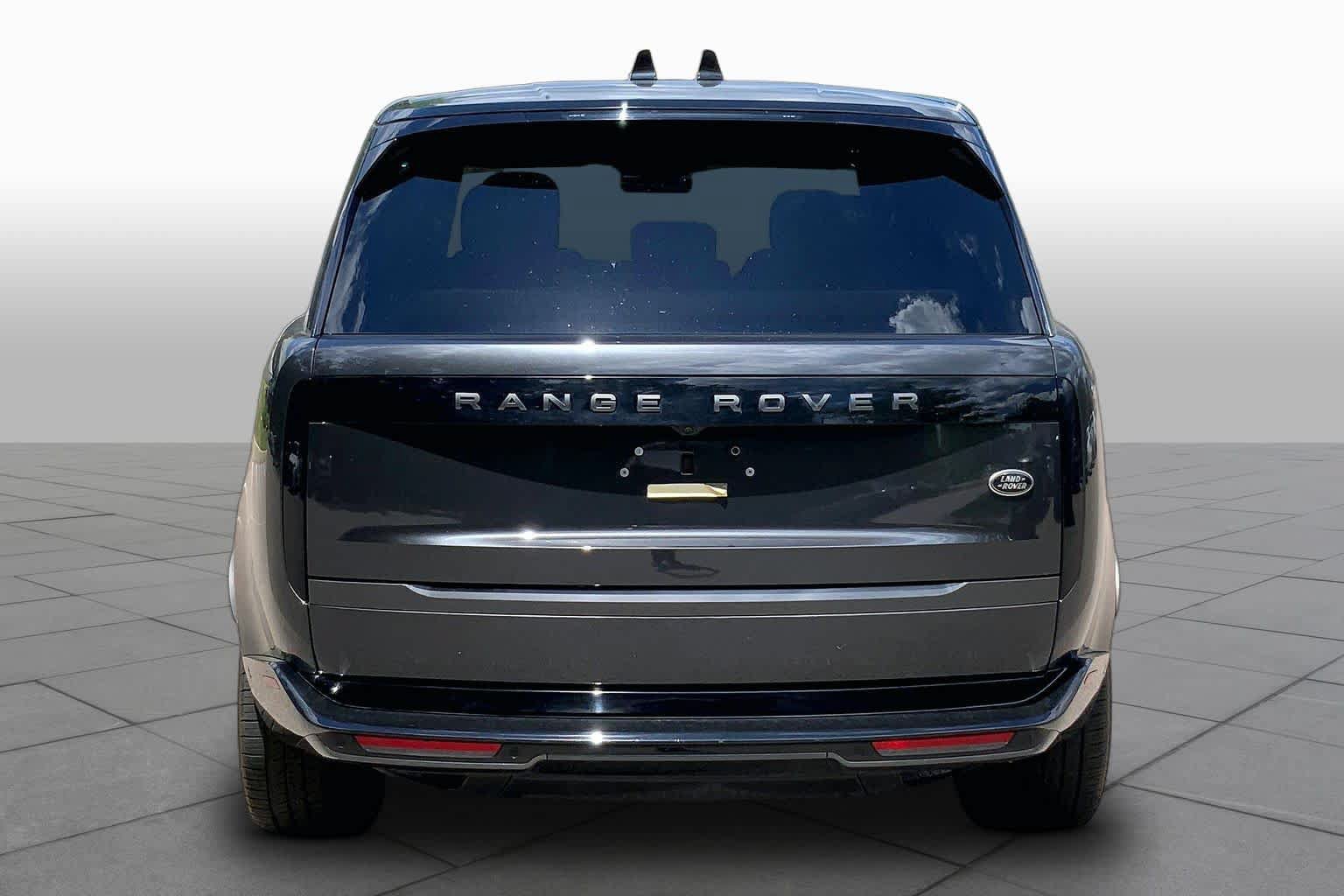 Used 2023 Land Rover Range Rover SE AWD/4WD image 5
