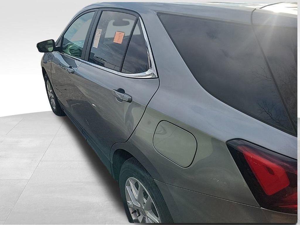 Used 2023 Chevrolet Equinox LT image 16