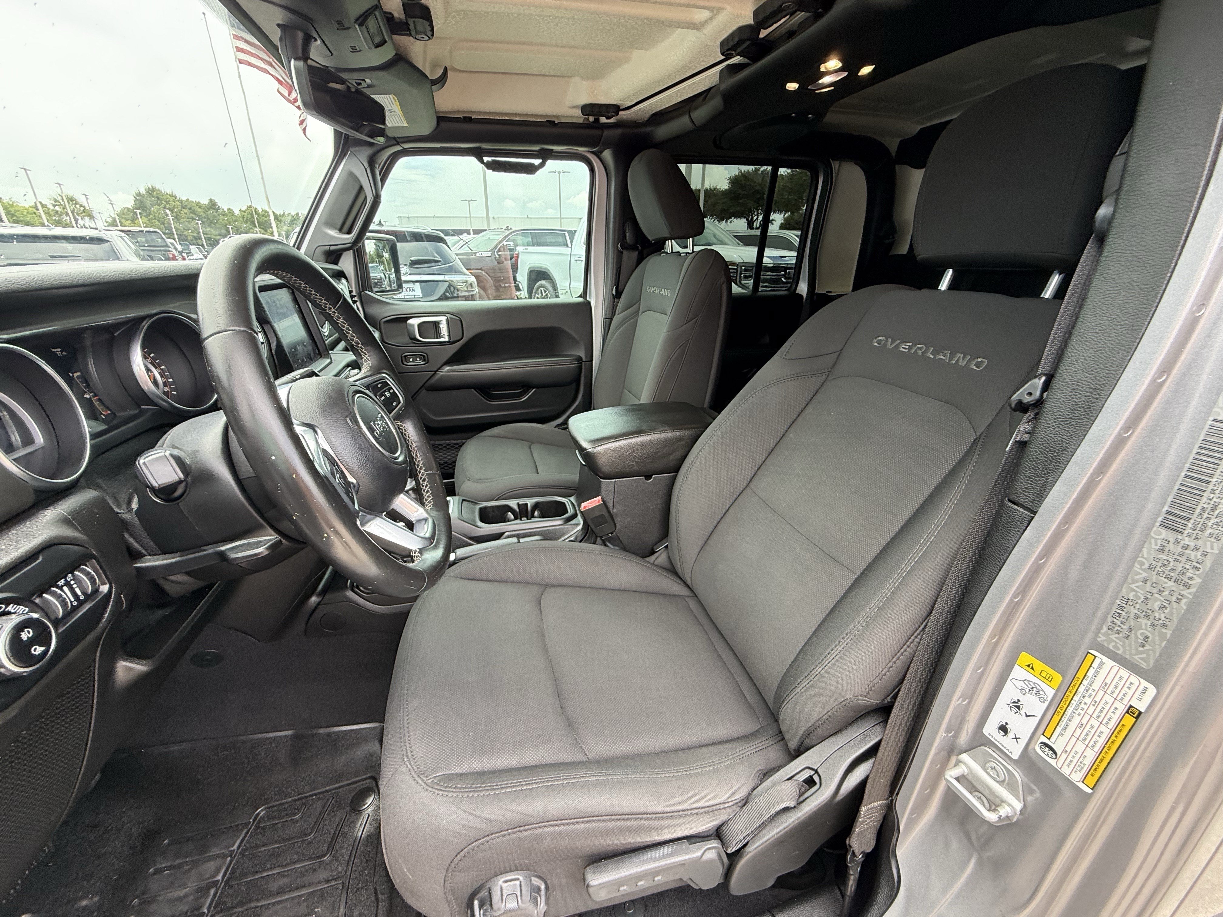 Used 2020 Jeep Gladiator Overland AWD/4WD image 26