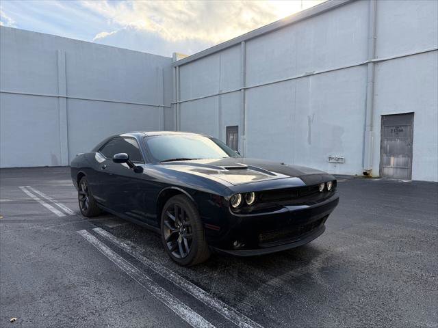 Used 2020 Dodge Challenger SXT w/ Blacktop Package image 8