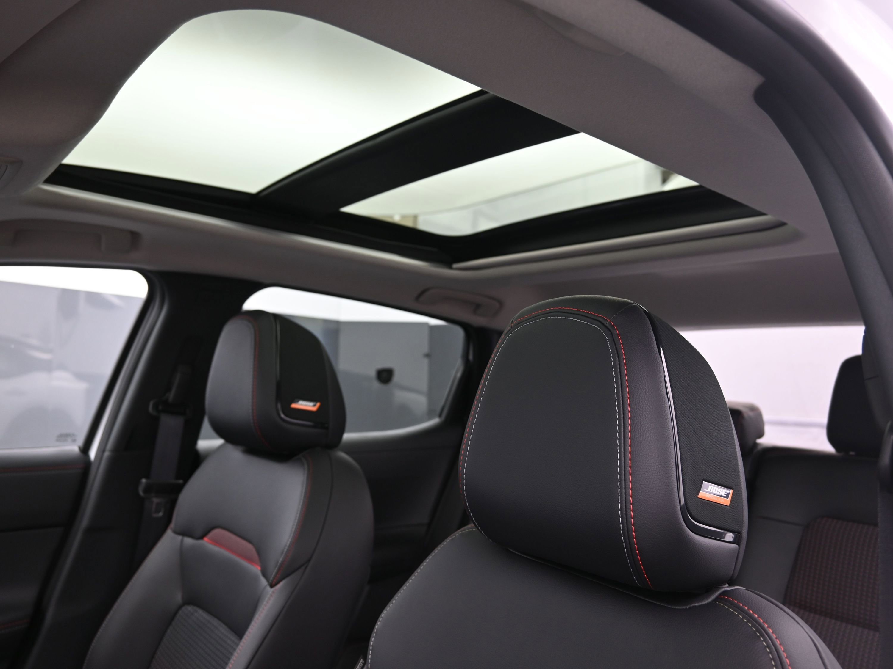 New 2026 Nissan Kicks SR w/ SR Premium Package image 20