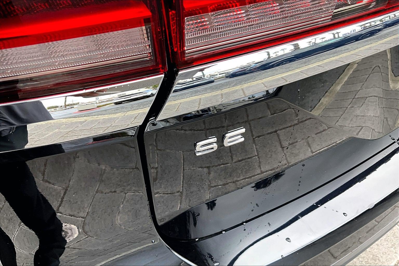 Used 2026 Volkswagen Atlas SE FWD image 8