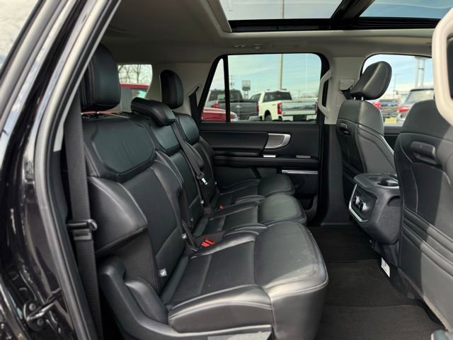 Used 2025 Ford Expedition Max Platinum image 21