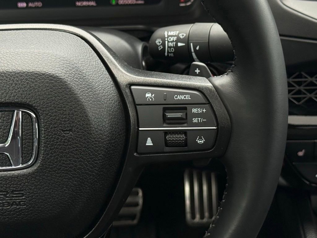 Used 2025 Honda Accord Sport image 22