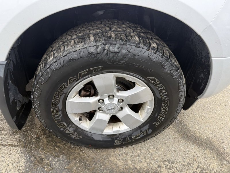 Used 2012 Nissan Frontier SV w/ SV Premium Utility Pkg image 11