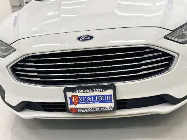 Used 2019 Ford Fusion SE FWD image 16