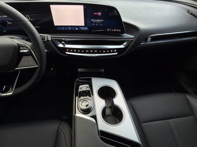Used 2024 Cadillac Lyriq Tech RWD image 17