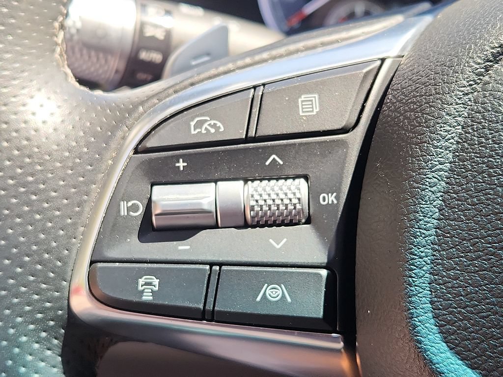 Used 2025 Genesis G70 2.5T AWD/4WD image 21