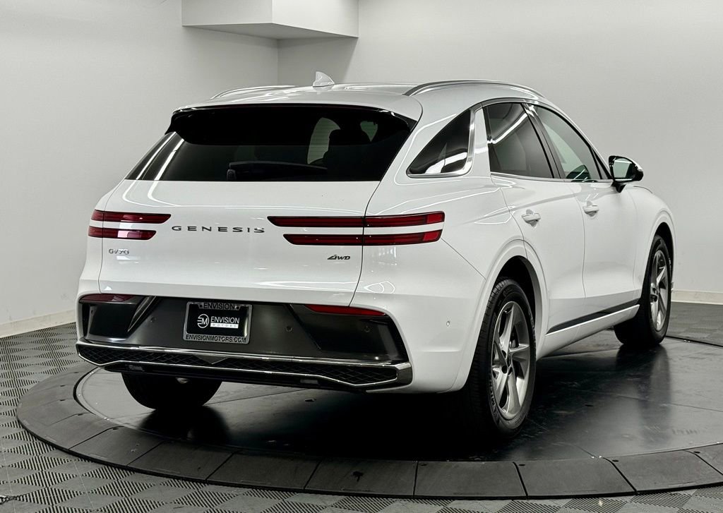 Used 2026 Genesis GV70 2.5T Advanced image 8