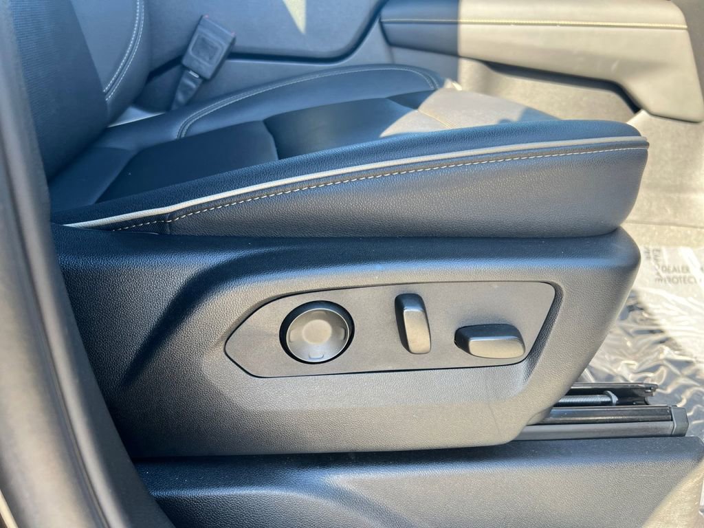 Used 2025 Chevrolet Tahoe Premier image 26