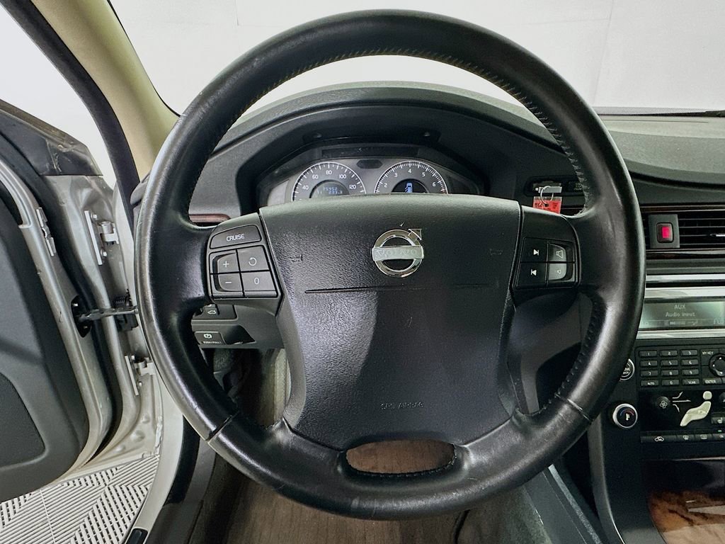 Used 2008 Volvo V70 image 18