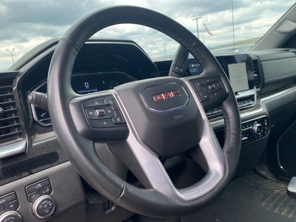 Used 2023 GMC Sierra 1500 Elevation AWD/4WD image 9