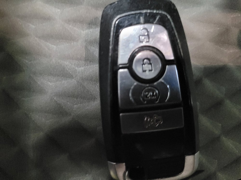 Used 2022 Ford Escape SE w/ Cold Weather Package image 32