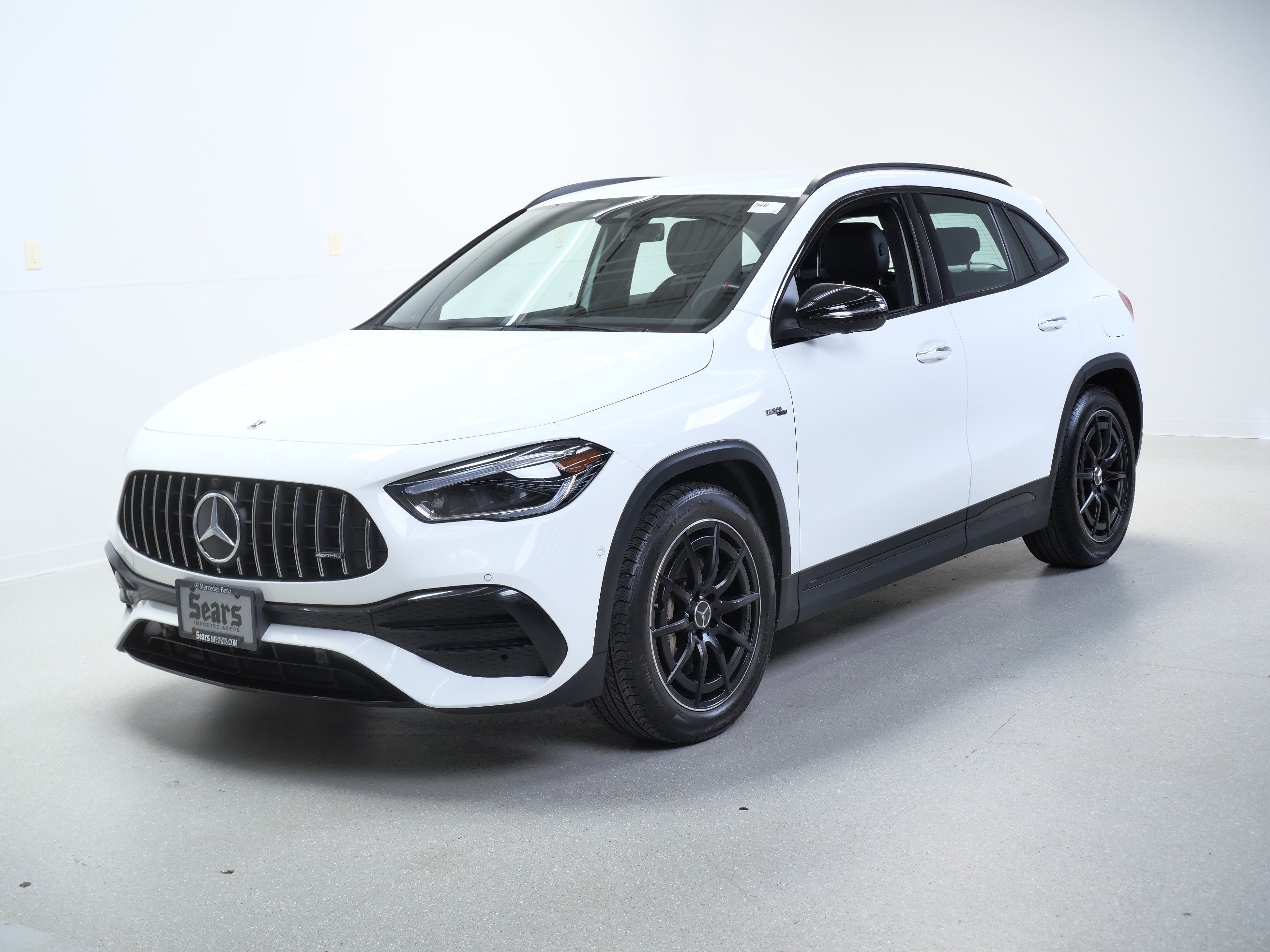 Certified 2023 Mercedes-Benz GLA 35 AMG 4MATIC image 4