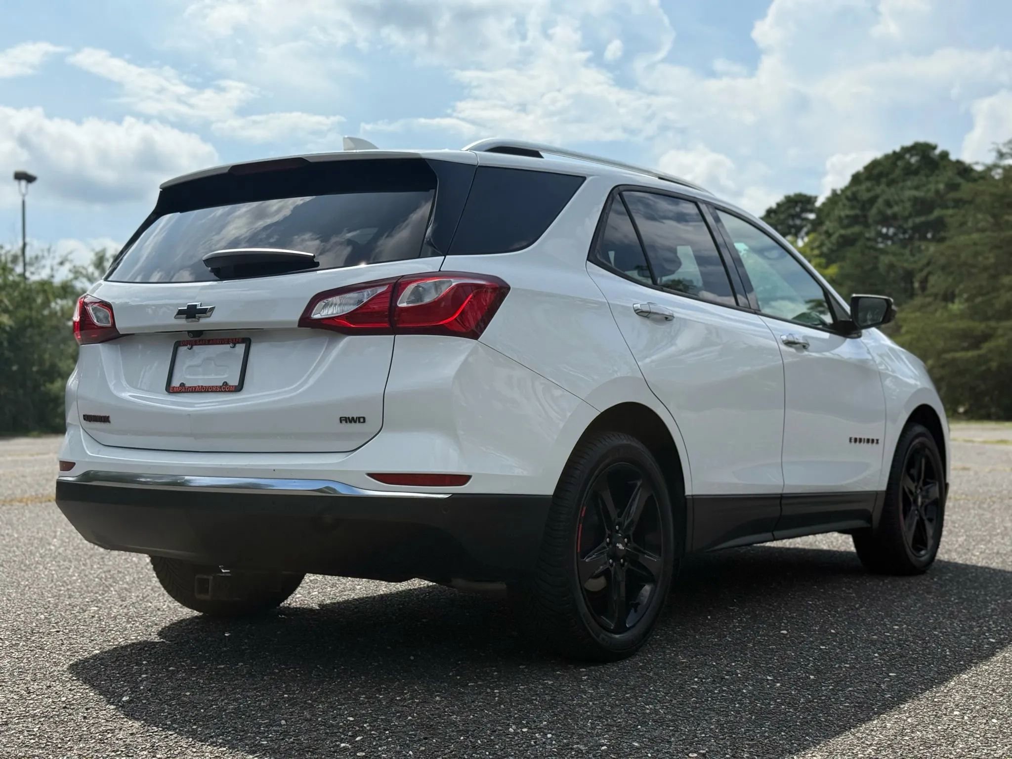 Used 2020 Chevrolet Equinox Premier w/ Premier Redline Edition image 5