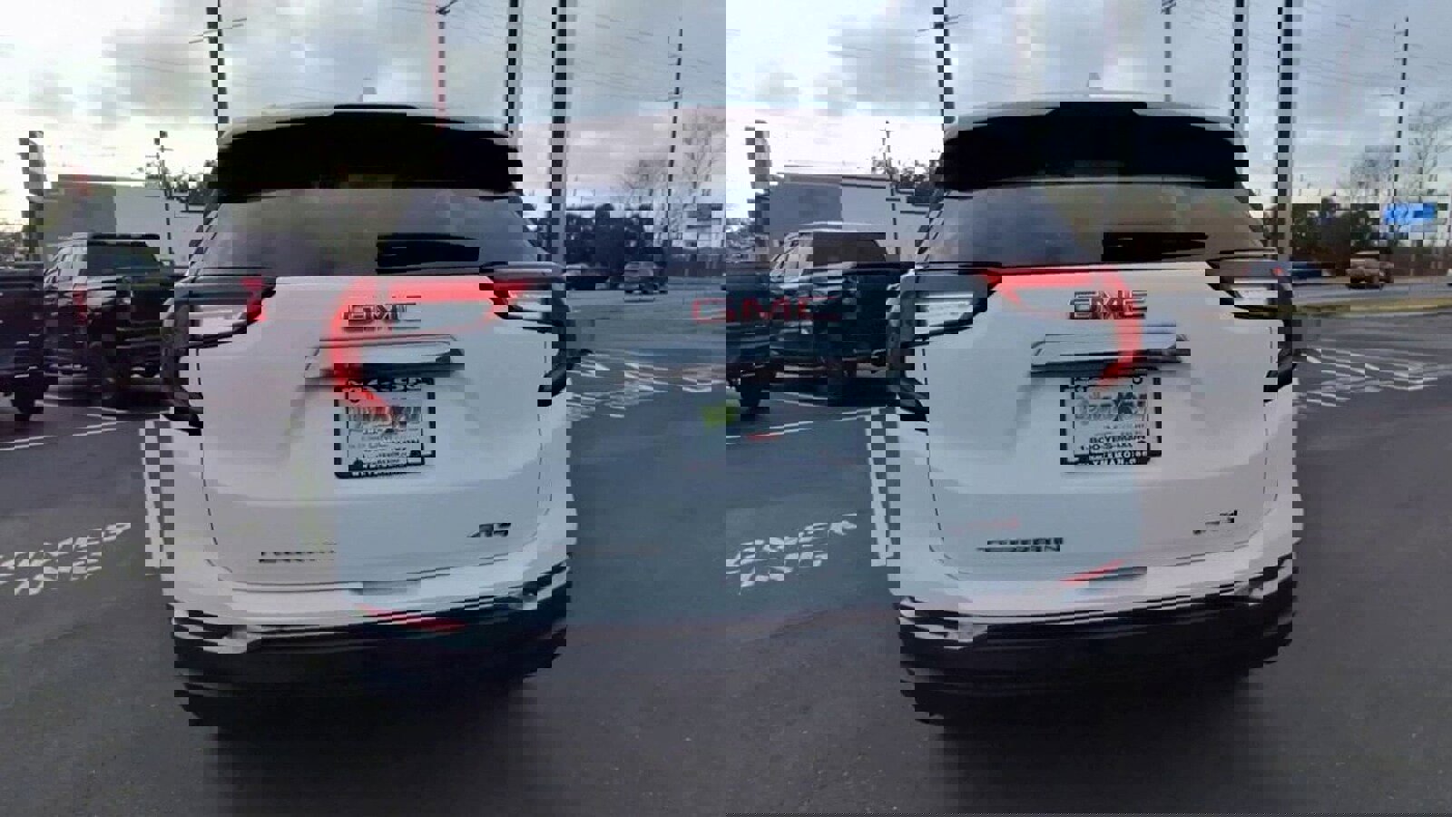 Certified 2022 GMC Terrain AT4 w/ Infotainment Package II image 3