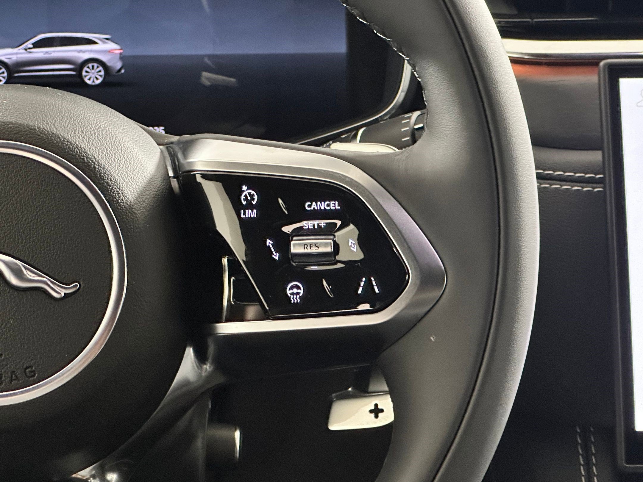 New 2026 Jaguar F-PACE R-Dynamic S image 22