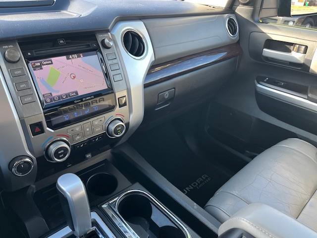 Used 2015 Toyota Tundra Limited w/ Limited Premium Package image 7