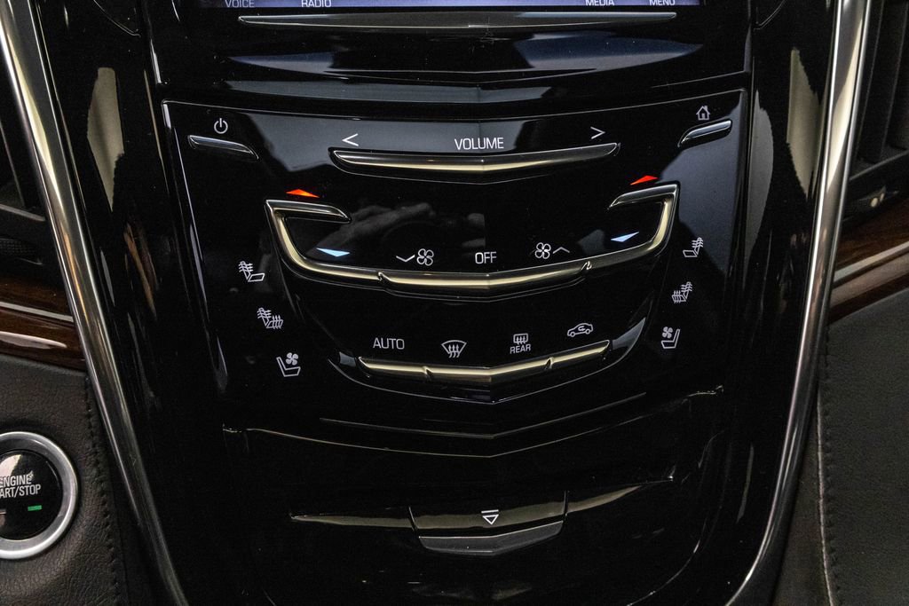 Used 2015 Cadillac Escalade Luxury image 20